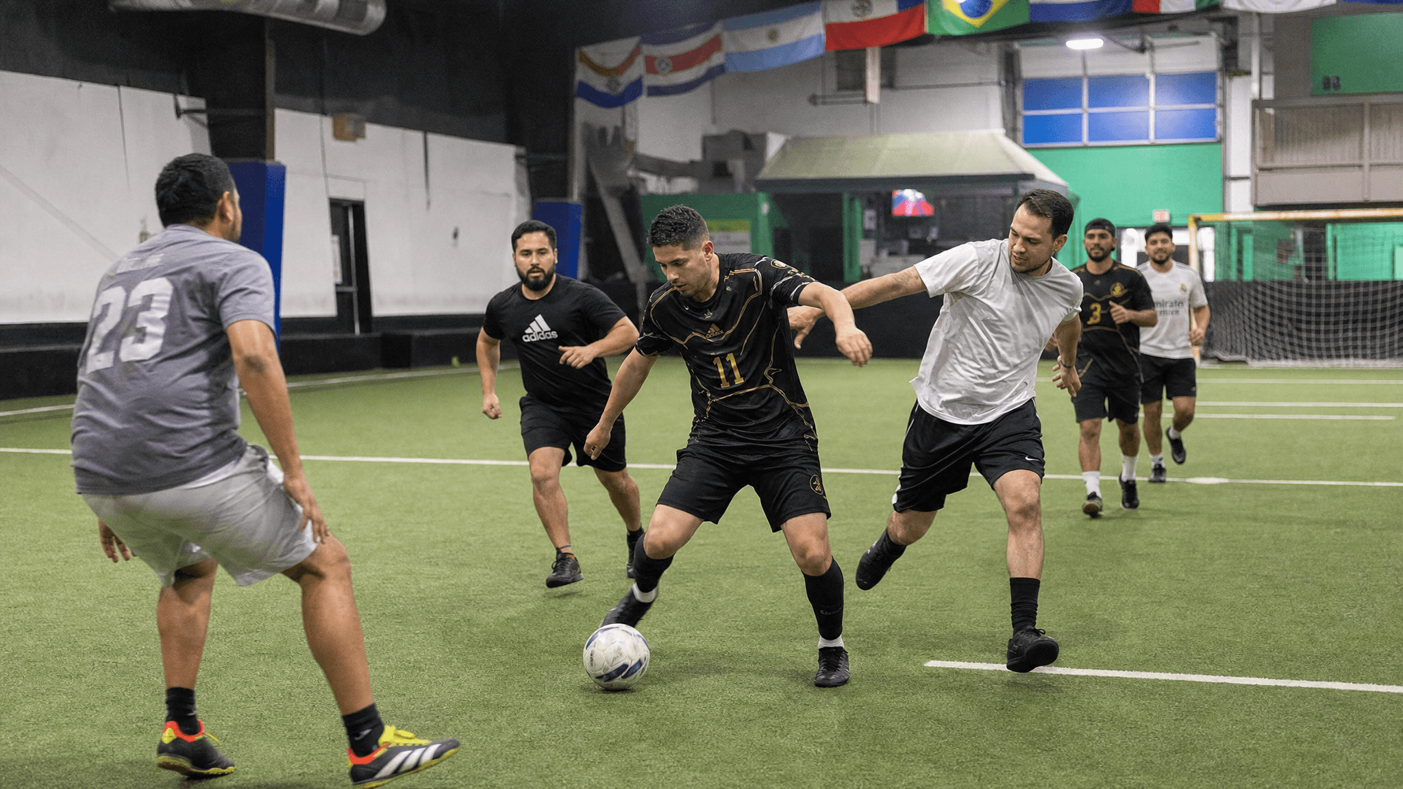 Mid-game possession battle at UPlay